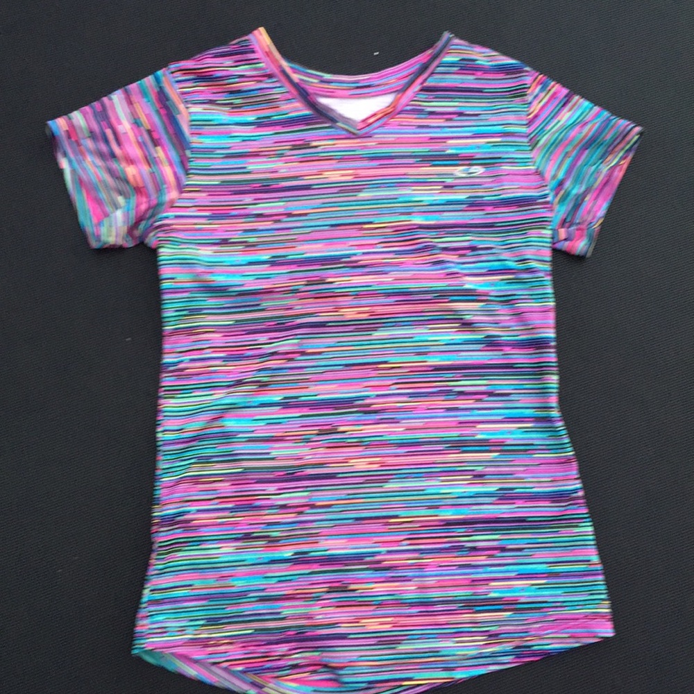 Athletic shirt